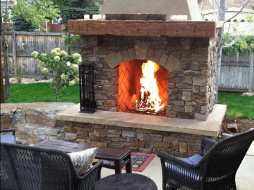 Outdoor Fireplaces & Pits
